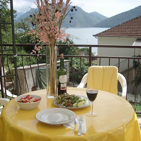 Holiday Home Bokokotorski Zaliv 外观 照片